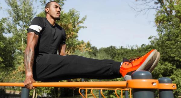 Отжимания на брусьях: как они могут обогатить вашу тренировочную программу Отжимания на брусьях: как они могут обогатить вашу тренировочную программу