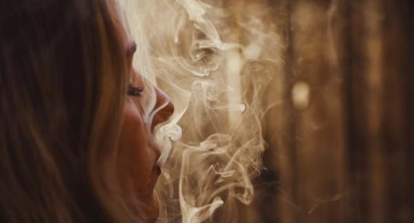 Что вреднее: вейп или сигареты? Что вреднее: вейп или сигареты?