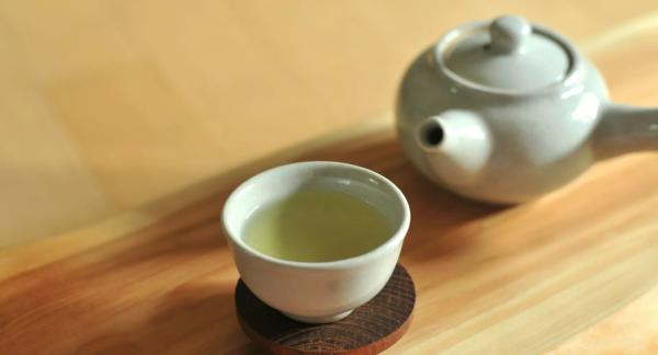 Зеленый чай для здоровья и похудения:  в чем польза, как заваривать и пить