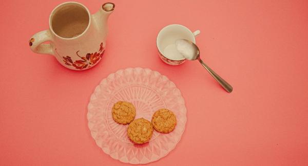 Выпечка к чаю: простые и вкусные ПП-рецепты десертов для здоровья и похудения