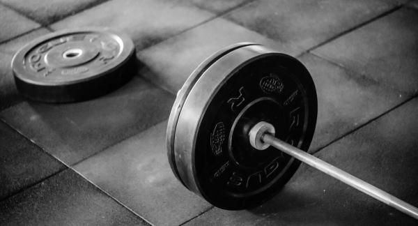 Мертвая тяга: техника и особенности выполнения упражнения