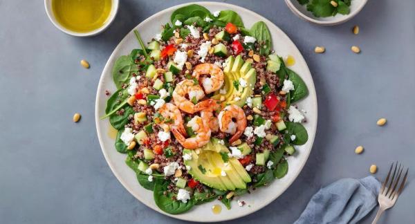 Что приготовить на Новый год: праздничное меню от фитнес-тренеров, нутрициологов и врачей