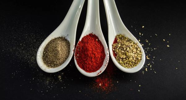 16 неожиданных продуктов, которые вызывают отеки