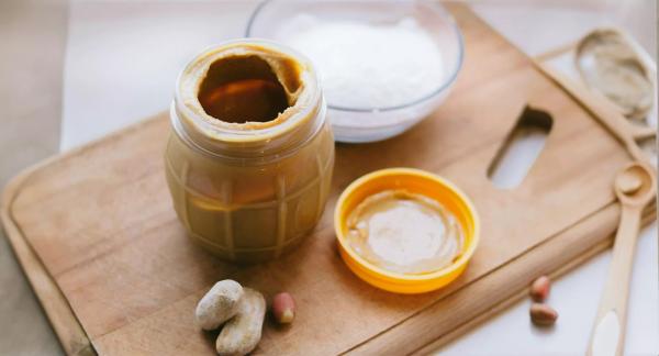 Чем полезна арахисовая паста и можно ли ее есть каждый день