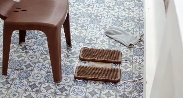 Йога на гвоздях: польза и вред доски садху для здоровья