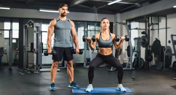 Приседания с гантелями: польза упражнения и техника выполнения